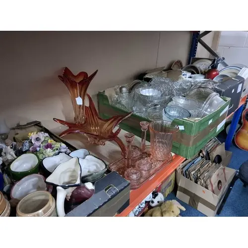 FOUR BOXES AND LOOSE OF VINTAGE HOUSEHOLD CERAMICS AND GLASS...