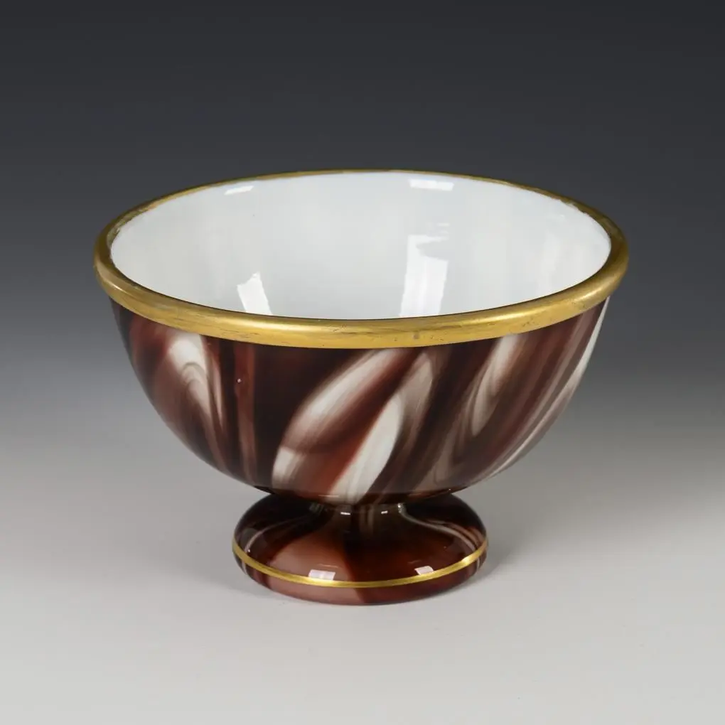 "Onyx" Bowl. Lötz.