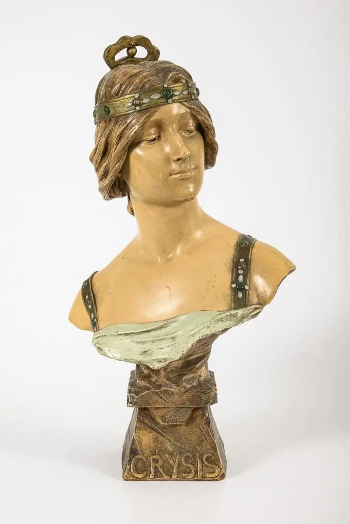 Art Nouveau bust "Crysis".