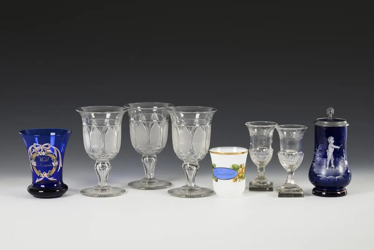 8 different glasses.