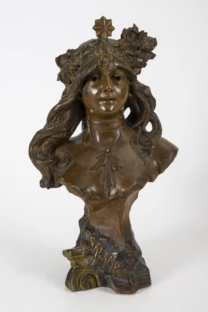 "Salambo" bust.
