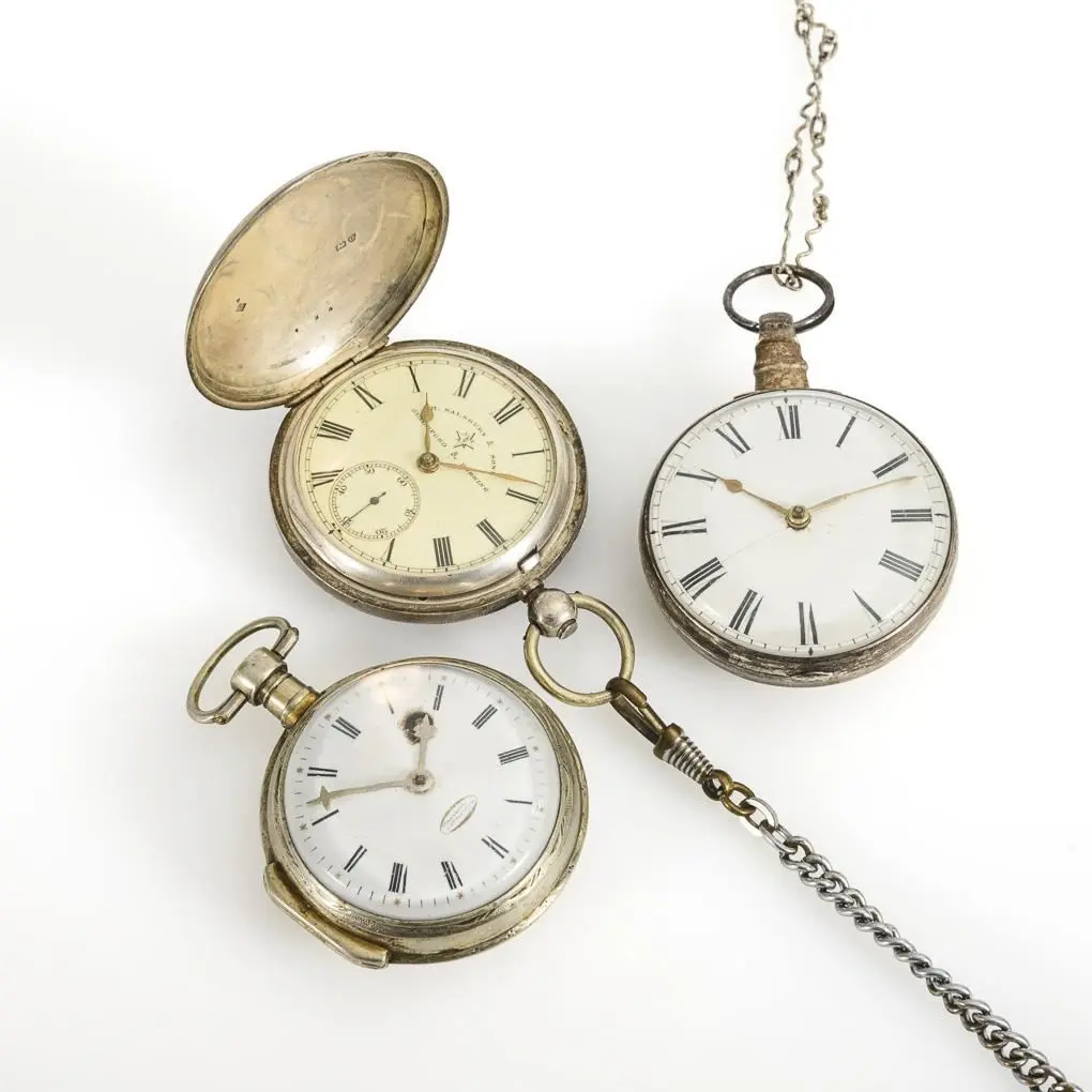 3 antique spindle pocket watches.