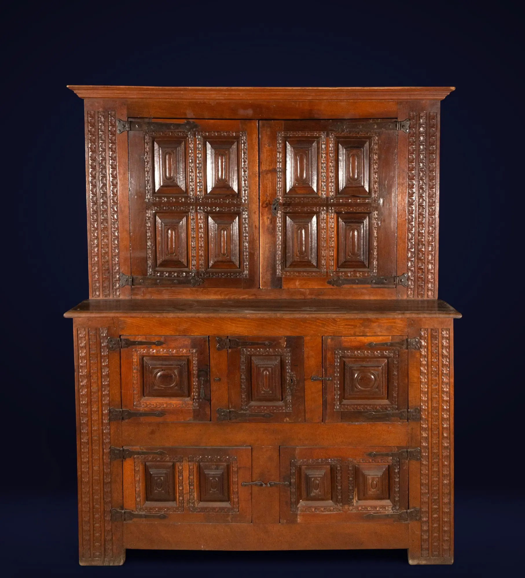 Two-body sideboard in walnut and chestnut. Spanish School. 16th century.