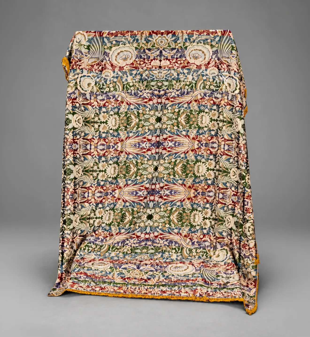 Silk embroidered bedspread – Indian school – 19th century