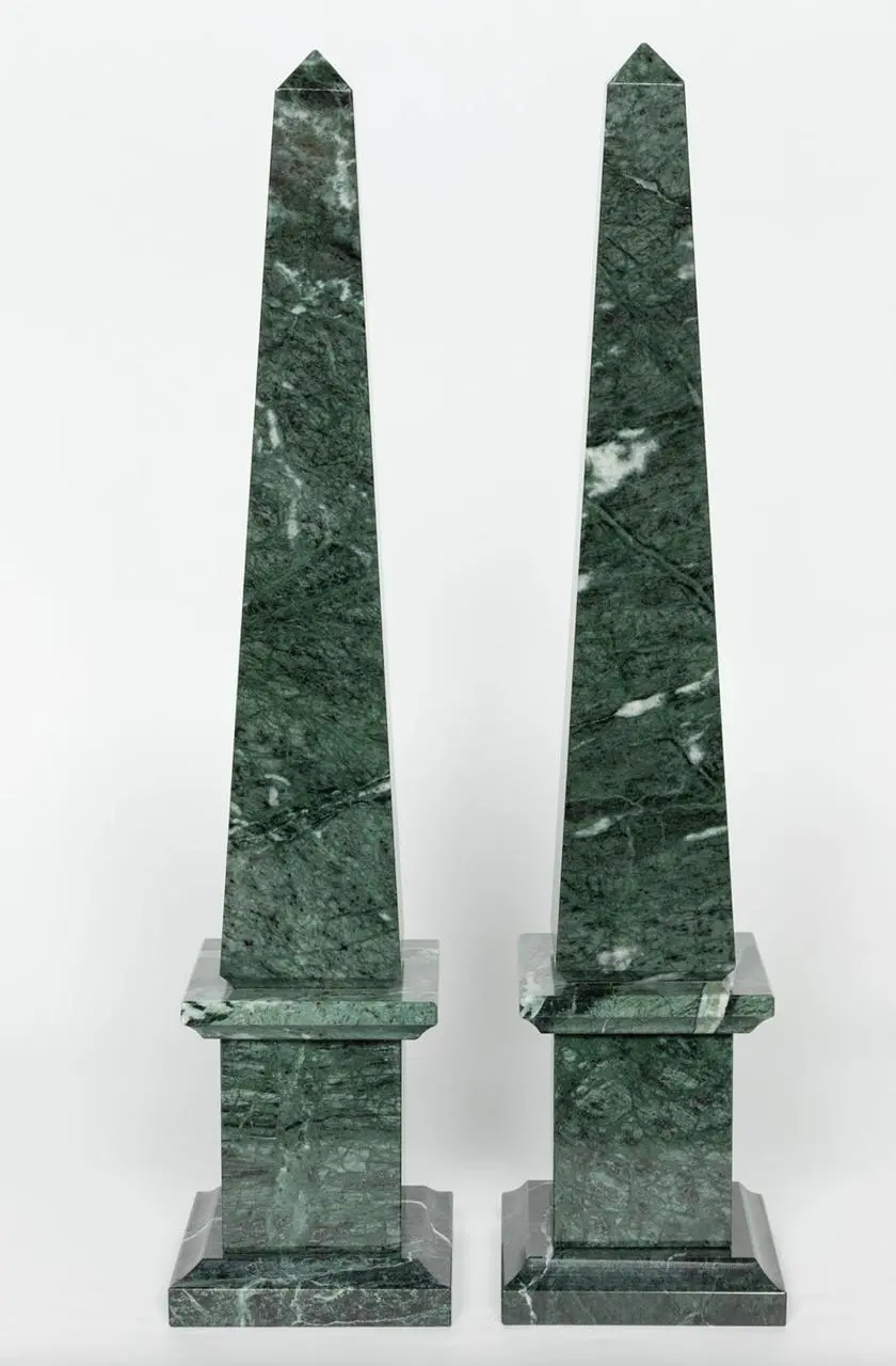 Pair of obelisks in Levanto green marble – Italian School – 20th century