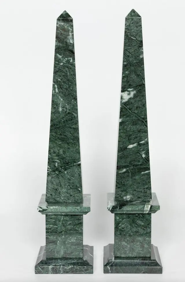 Pair of obelisks in Levanto green marble – Italian School – 20th century
