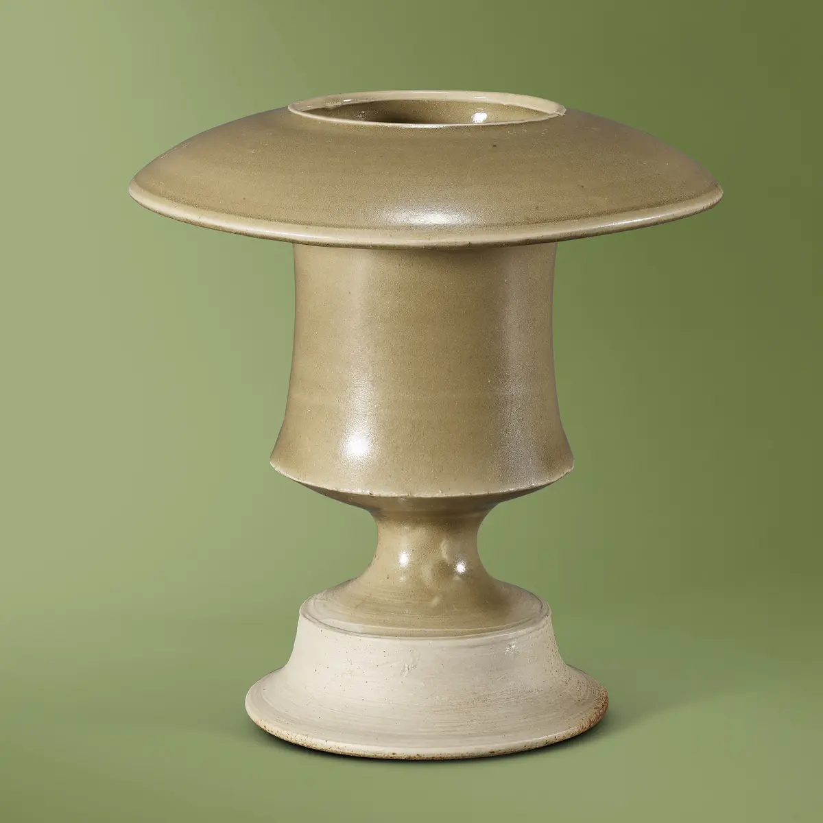 A Yaozhou Celadon Burner