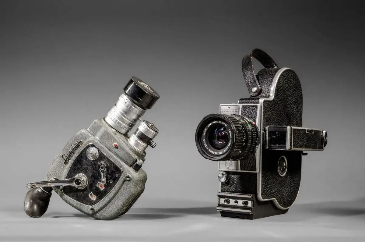 Set of two different cameras. - Lot 62