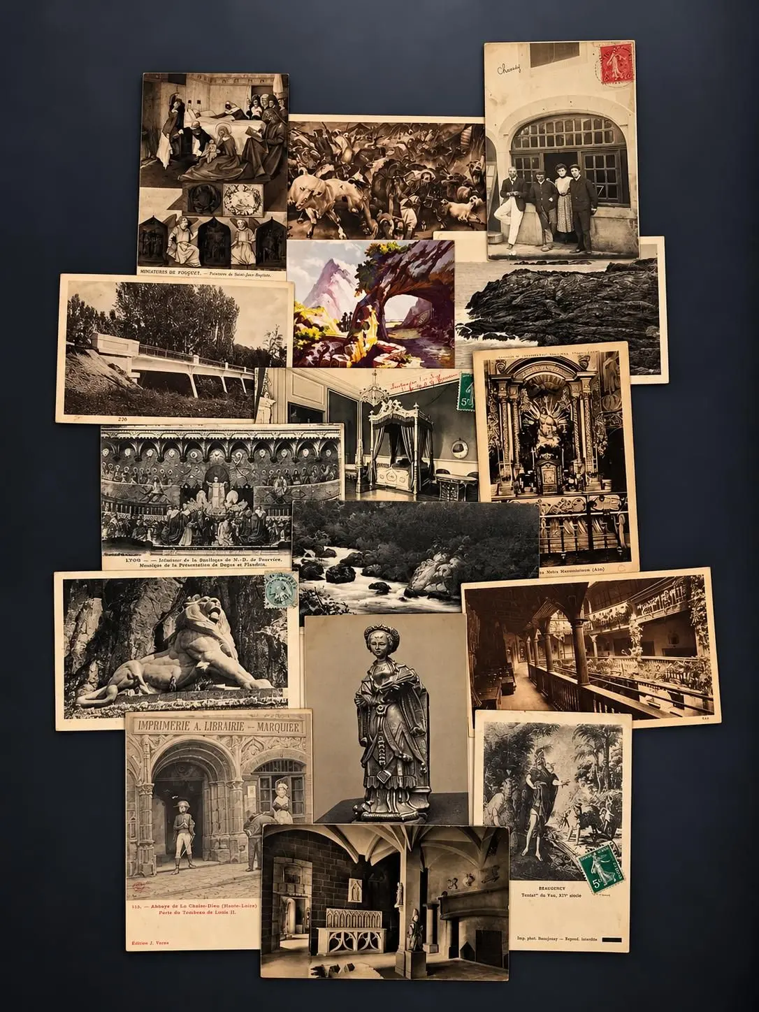 A box of postcards containing approximately 600 cards on var - Lot 117