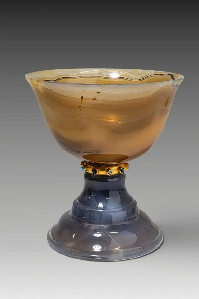 EARLY IMPERIAL ROMAN AGATE CUP TRANSFORMED INTO A BYZANTINE GOBLET