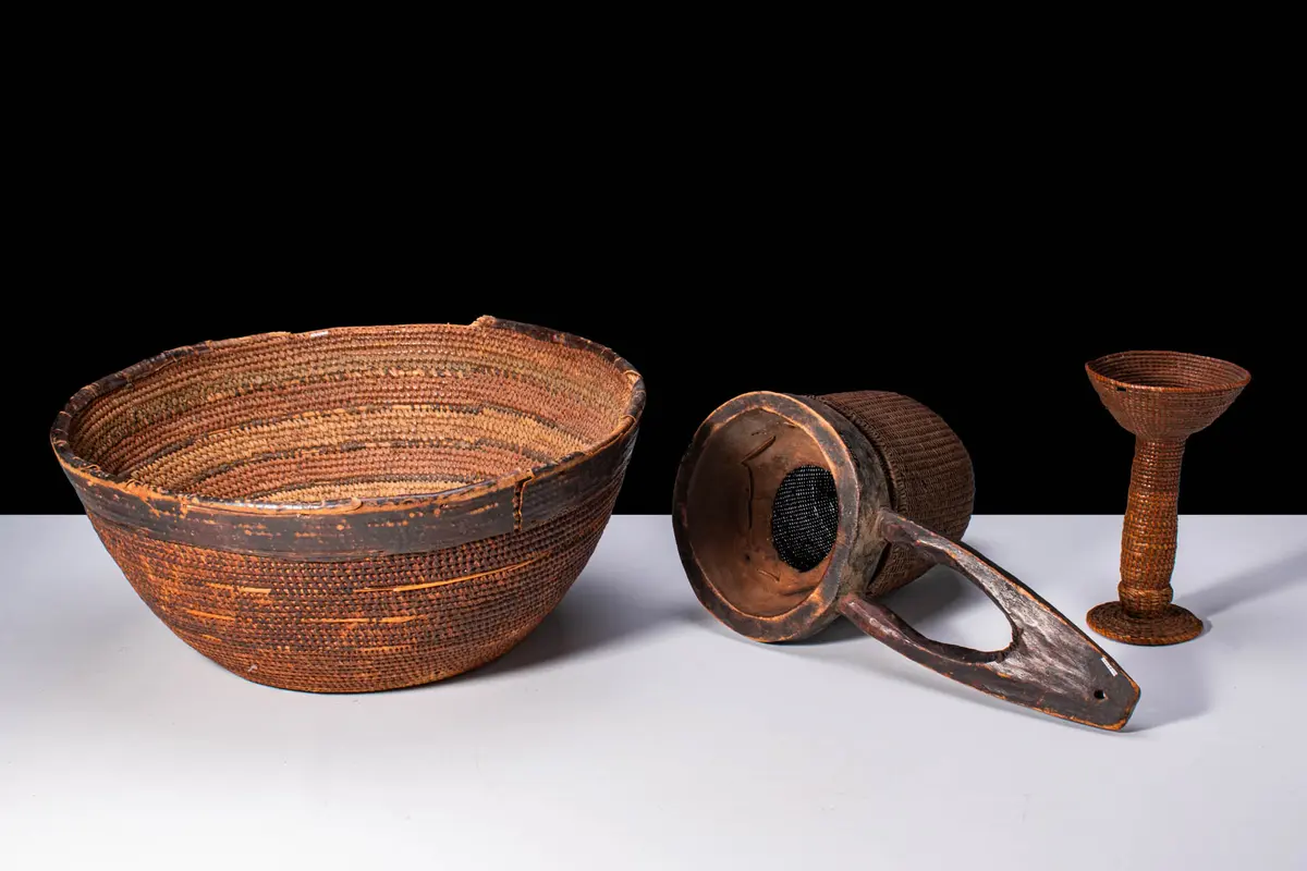 GROUP OF AFRICAN BASKETS