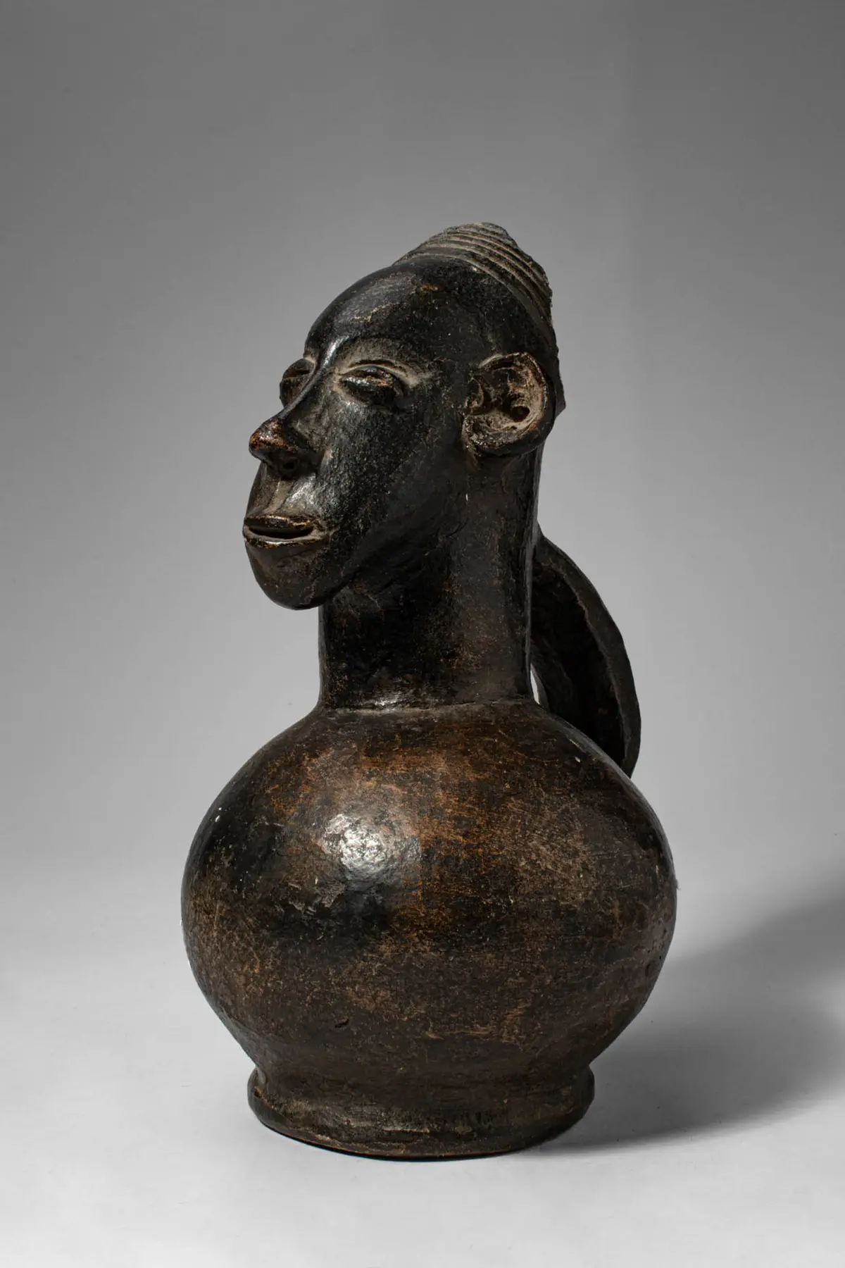 MANGBETU ANTHROPOMORPHIC TERRACOTTA VESSEL