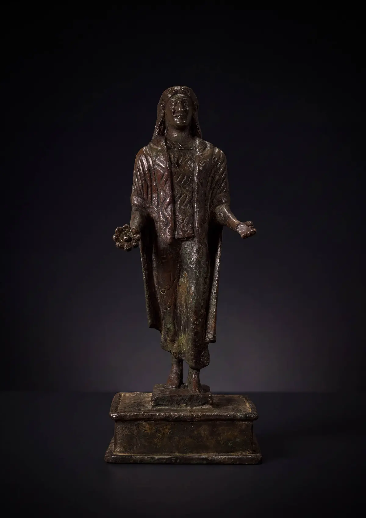 ETRUSCAN BRONZE FIGURE OF A FEMALE VOTARY