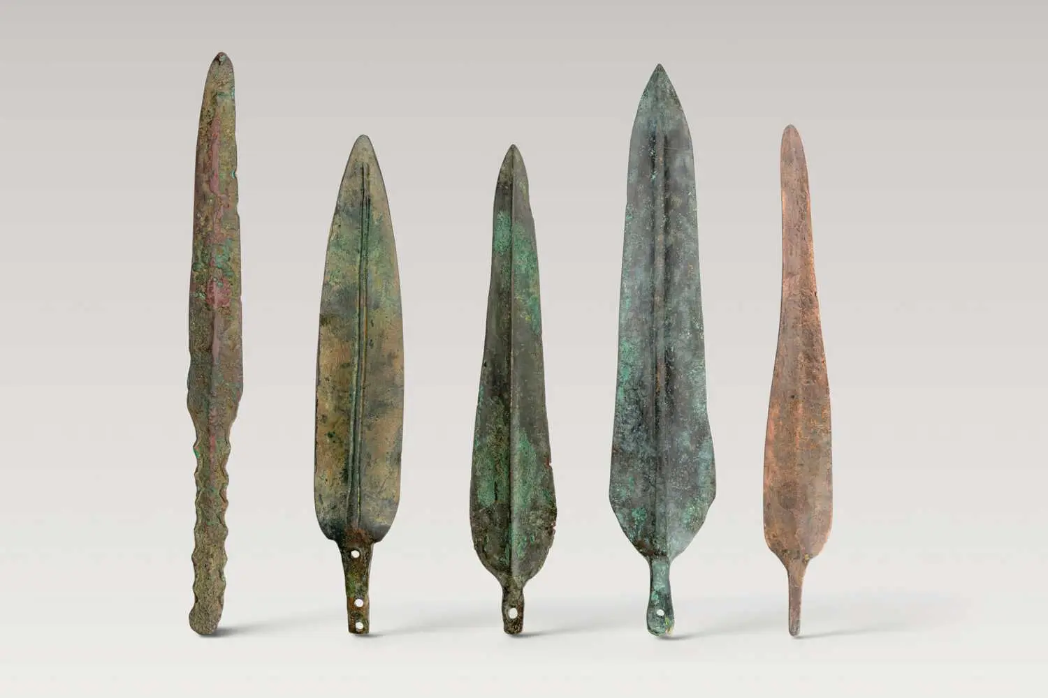 COLLECTION OF FIVE BRONZE AGE BLADES
