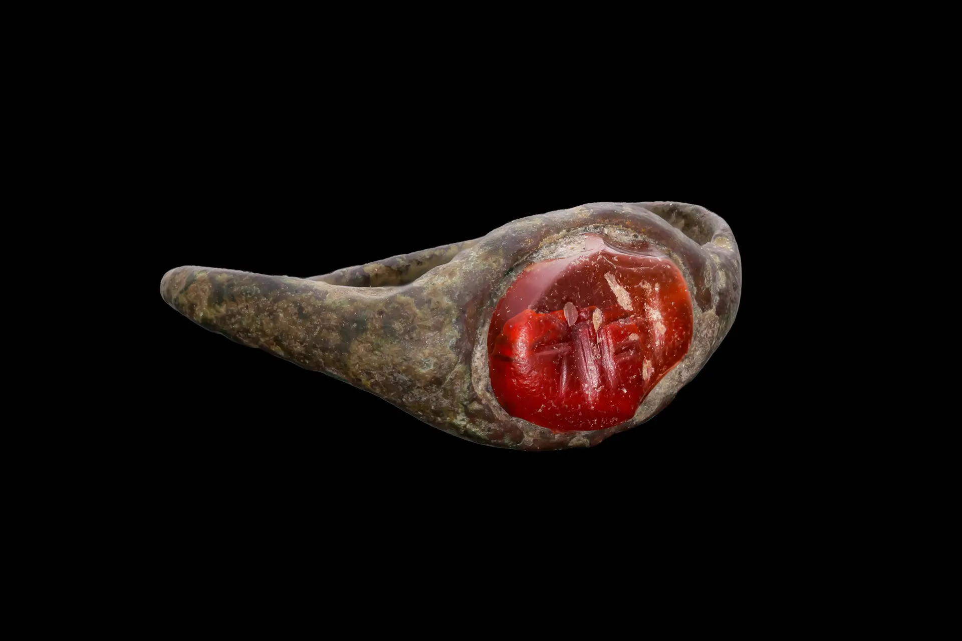 ROMAN BRONZE INTAGLIO RING