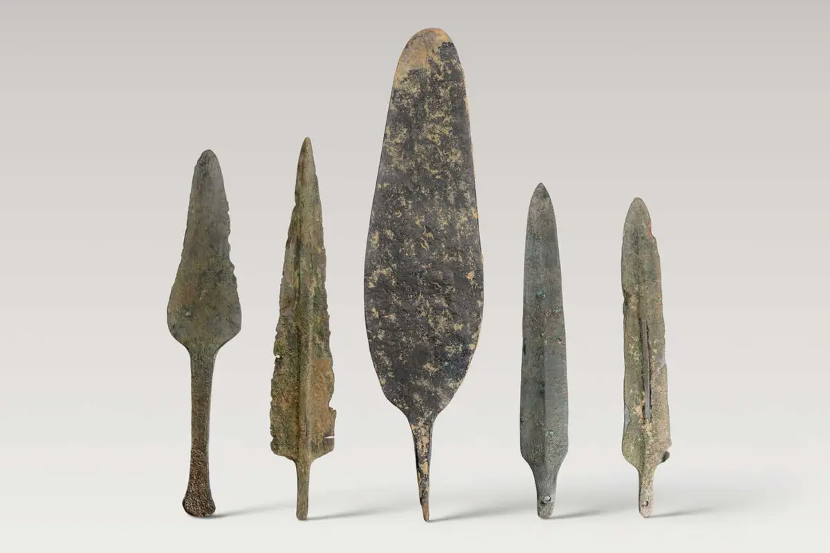 COLLECTION OF BRONZE AGE / EARLY GREEK BLADES
