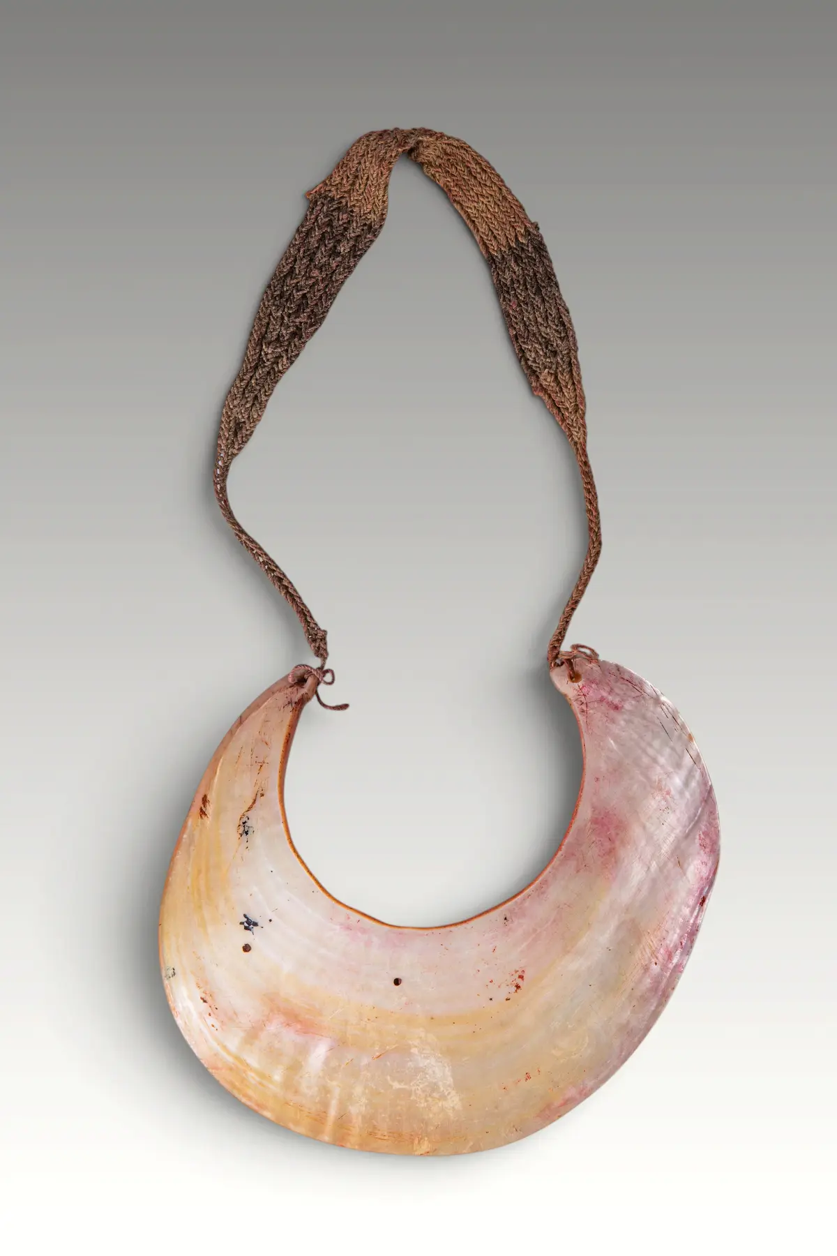 PAPUA NEW GUINEA KINA SHELL PECTORAL NECKLACE