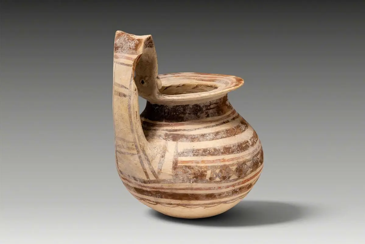 LARGE DAUNIAN BICHROME TERRACOTTA JUG