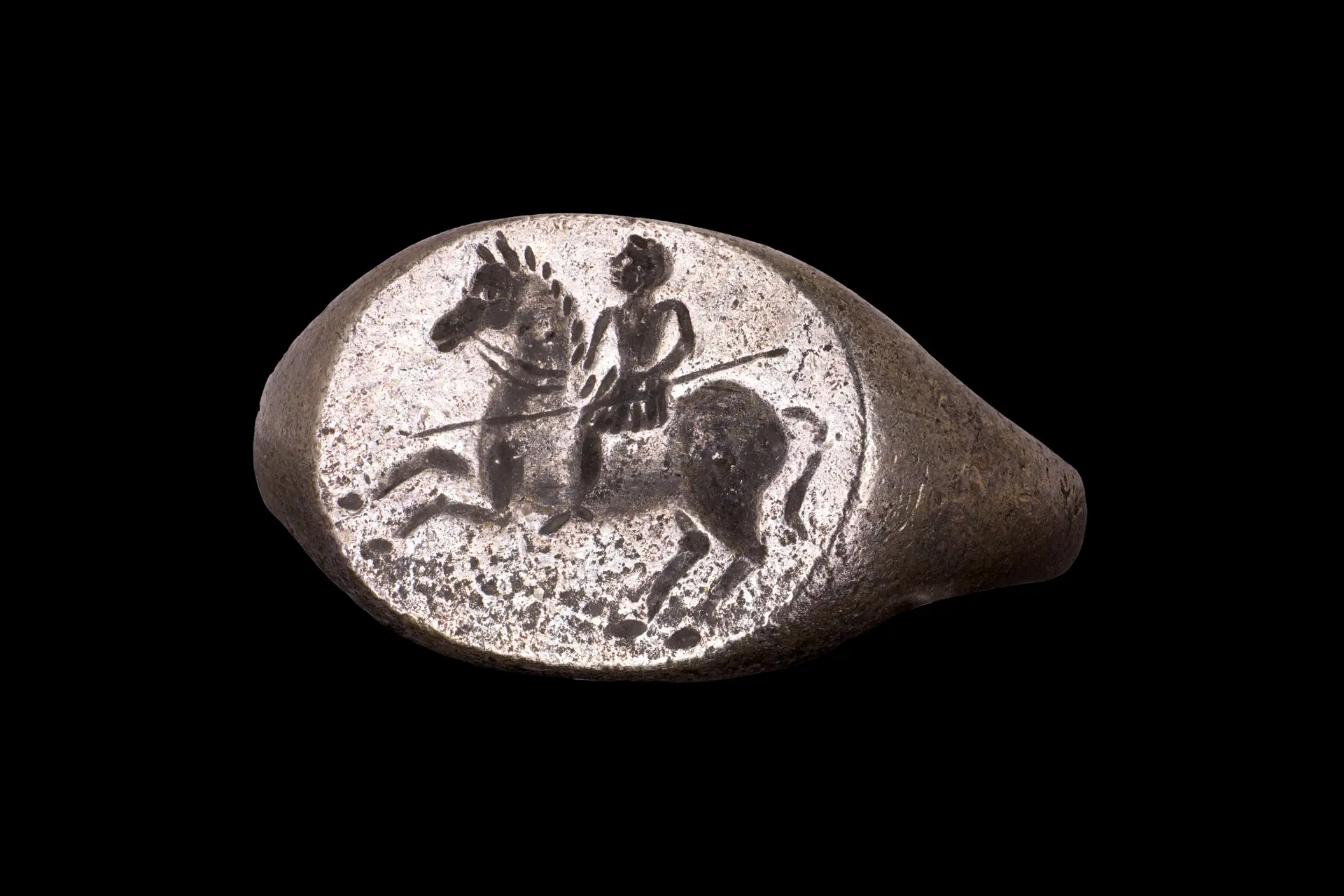 LARGE ROMAN SOLID SILVER RING WITH HORSE RIDER