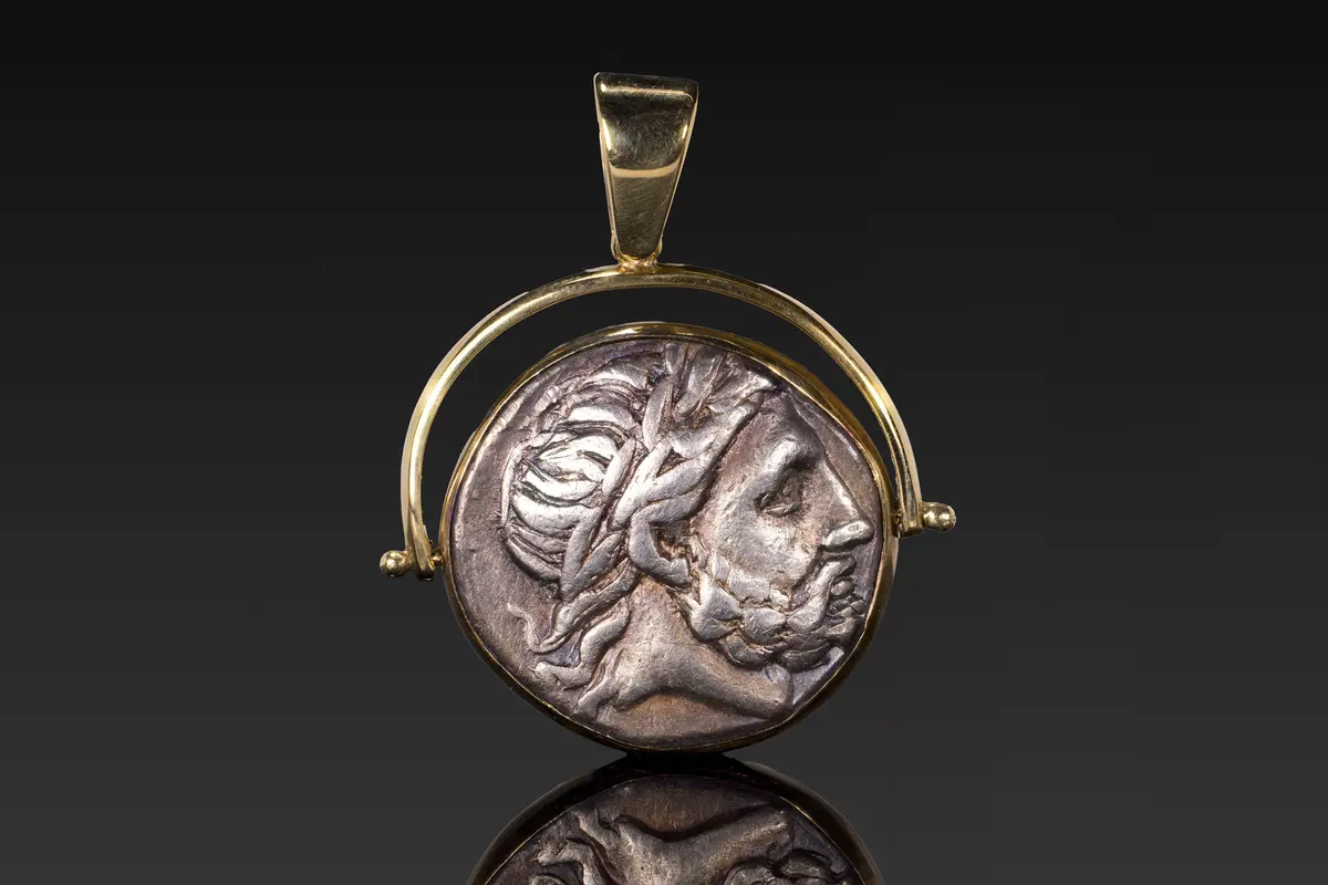 KINGDOM OF MACEDON SILVER TETRADRACHM OF PHILIP II IN GOLD PENDANT