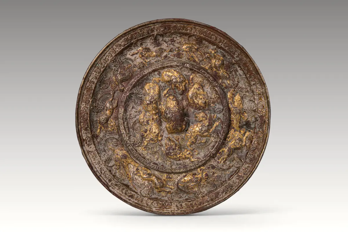 CHINESE GILT BRONZE �ZODIAC� MIRROR