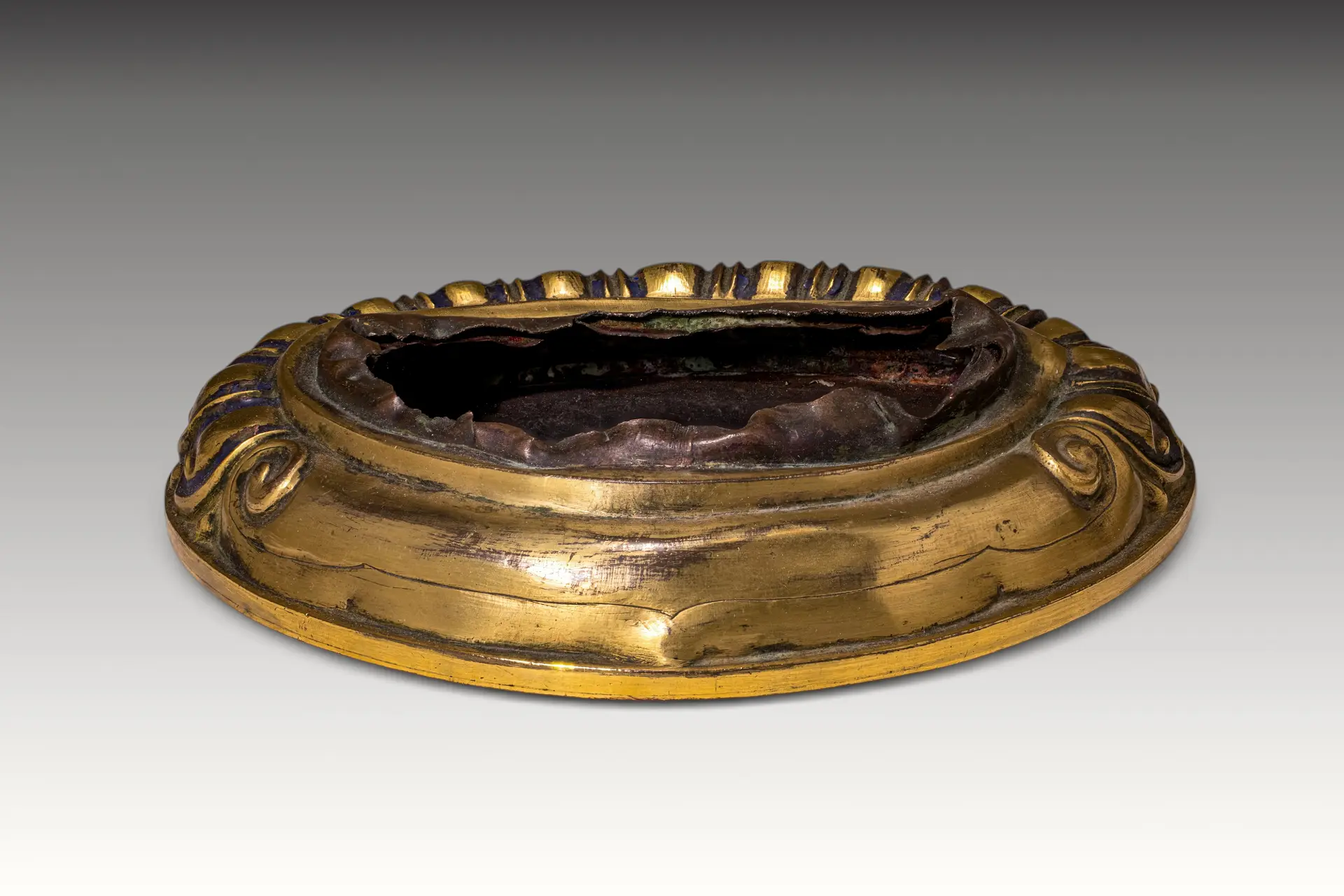 TIBETAN BRONZE LOTUS BASE
