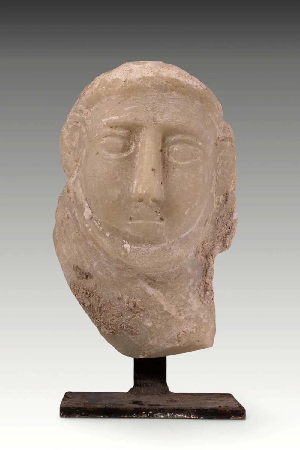 SOUTH ARABIAN MARBLE HEAD