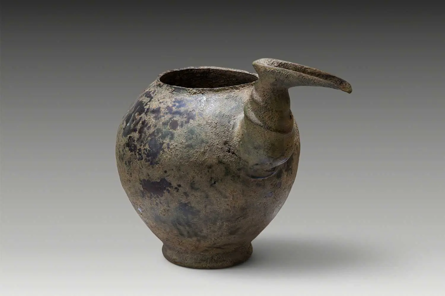 LARGE AMLASH BRONZE SPOUTED JAR