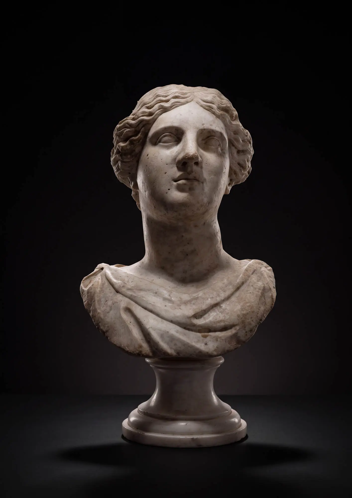 RARE ROMAN MARBLE BUST OF VENUS