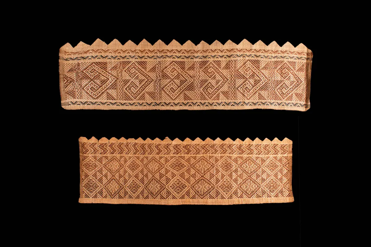 OCEANIC WOVEN TEXTILE BORDER