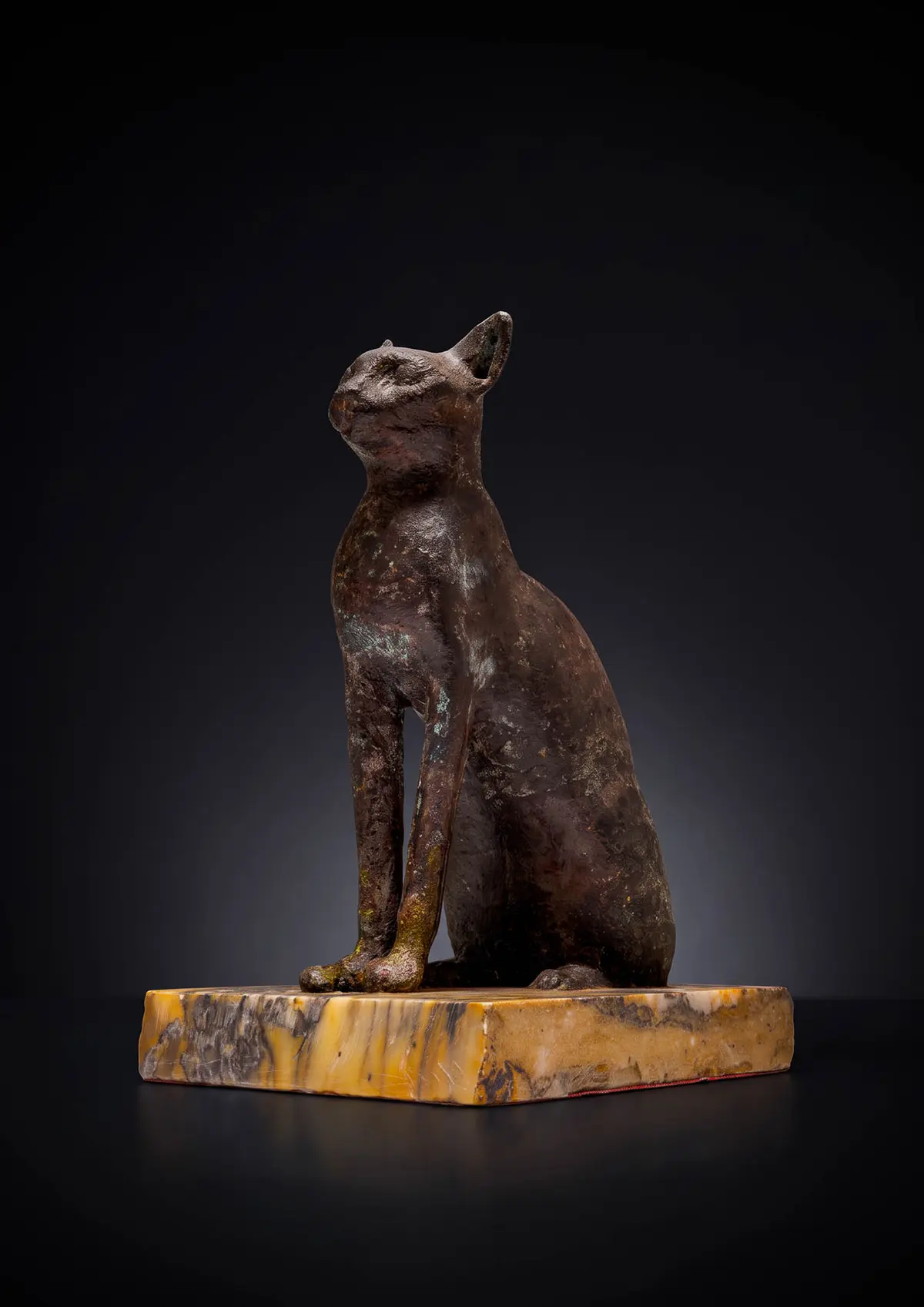 EGYPTIAN BRONZE CAT / BASTET