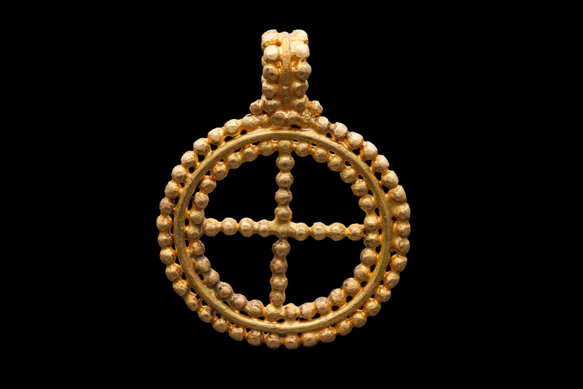 BYZANTINE GOLD OPENWORK PENDANT WITH CROSS