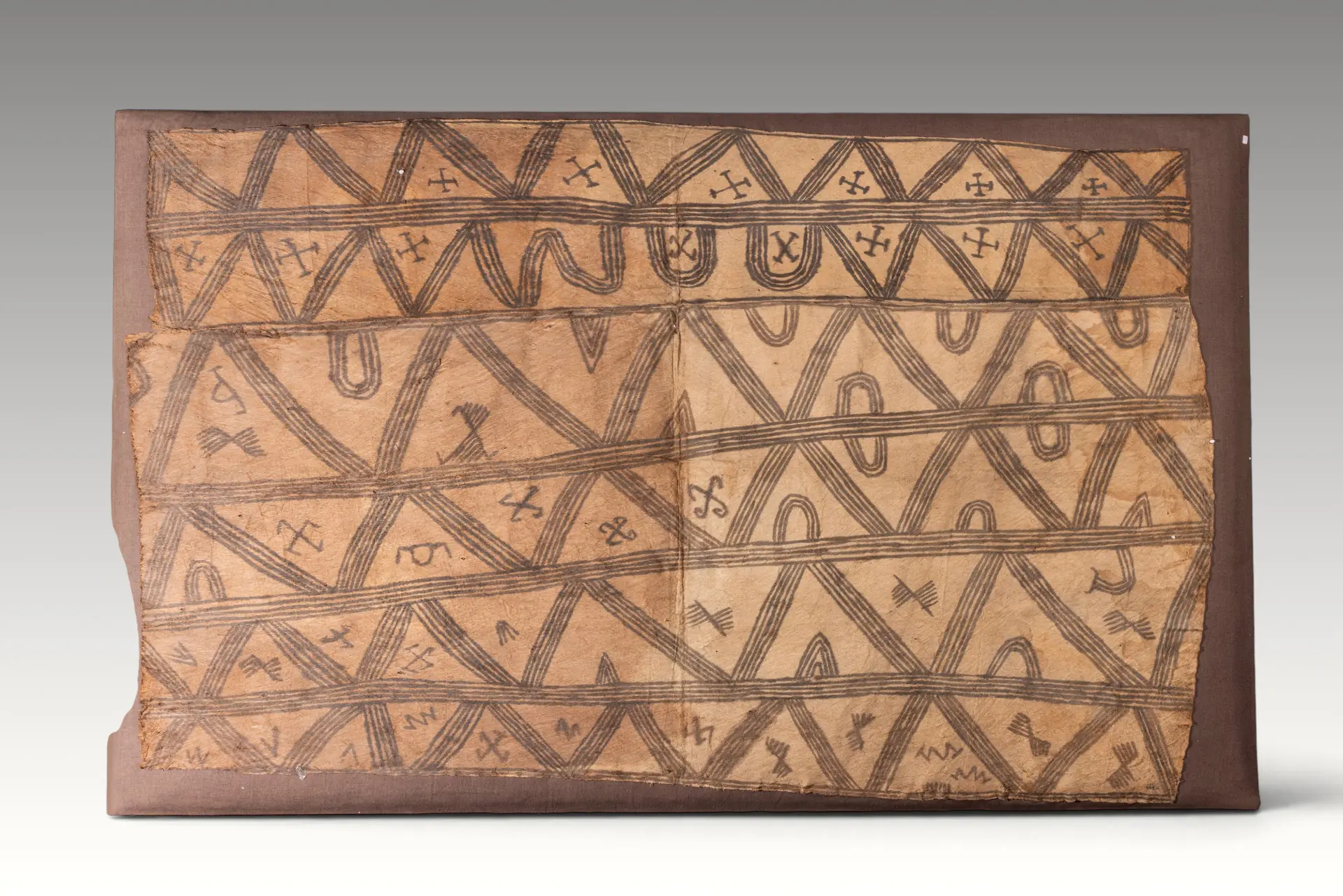 LARGE MANGBETU BARKCLOTH SAMPLE MOUNTED ON PANEL