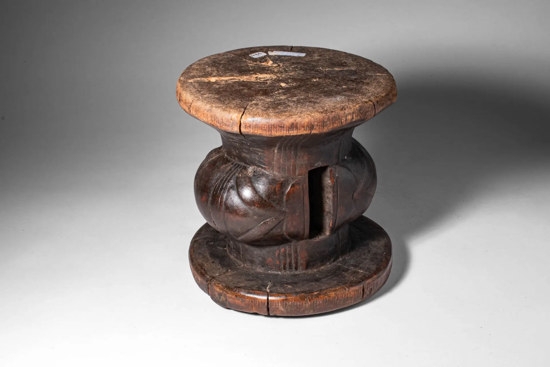 MANGBETU STOOL