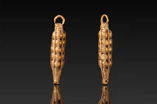 MATCHED PAIR OF BYZANTINE HIGH KARAT GOLD OPENWORK EARRINGS