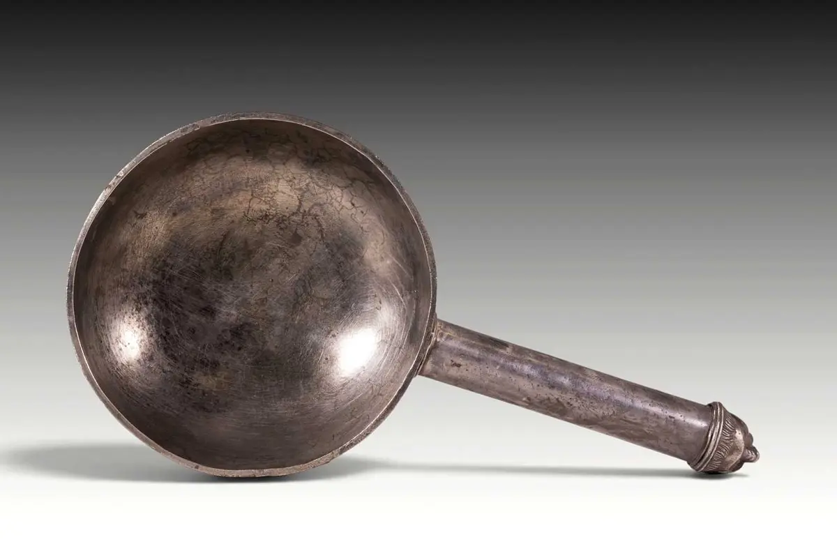 ROMAN SILVER PATERA WITH MASK HANDLE