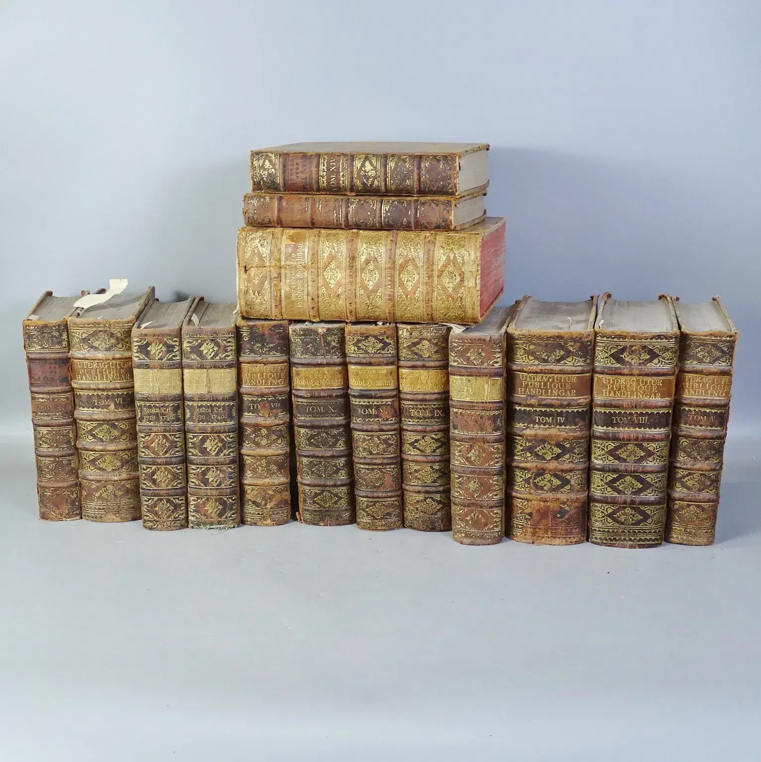 Äldre böcker "Utdrag ur publ. handling, 17 och 1800-tal