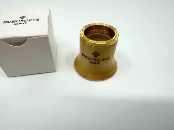 Patek Philippe Calatrava Lupe Clous de Paris Lünette mit Box sehr guter Zustand