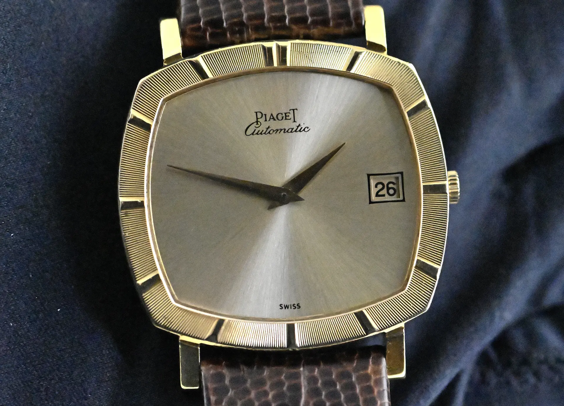 Piaget 13423 seltene Vintage TV Screen Date Automatik Gelbgold