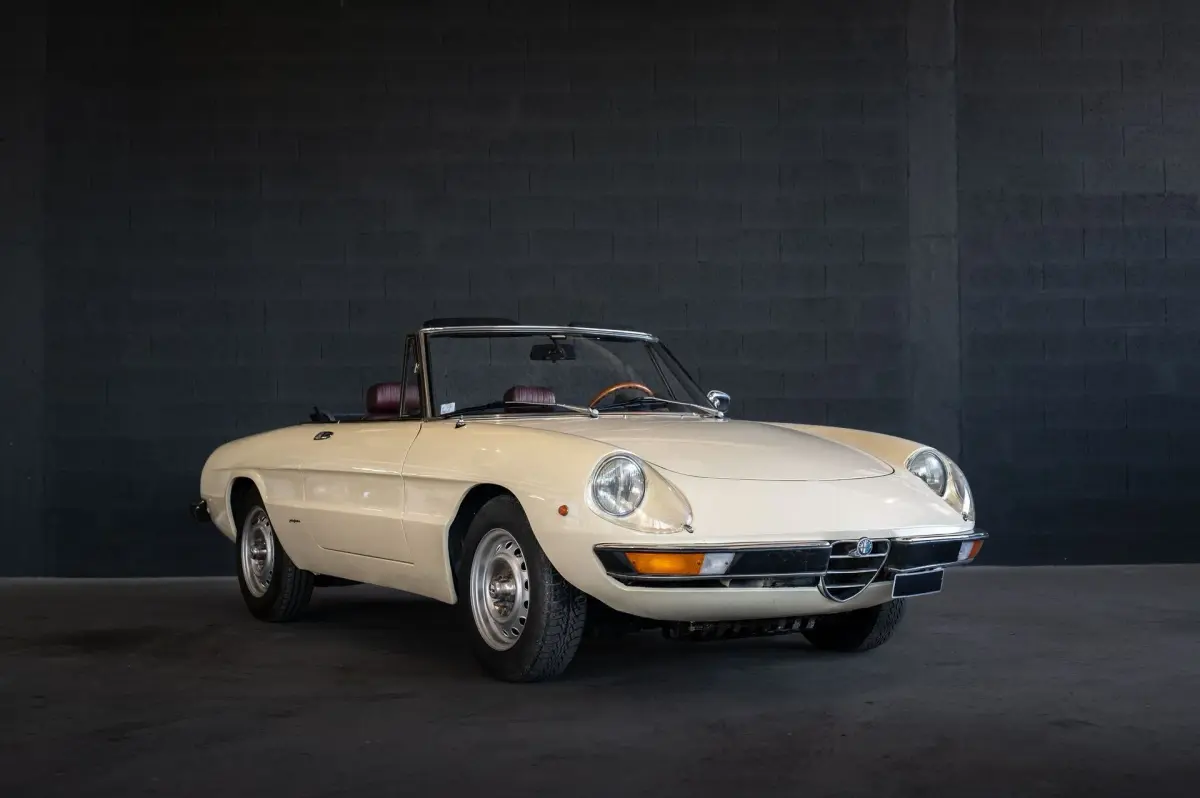 1973 – Alfa Romeo 2000 Spider Veloce - Lot 12