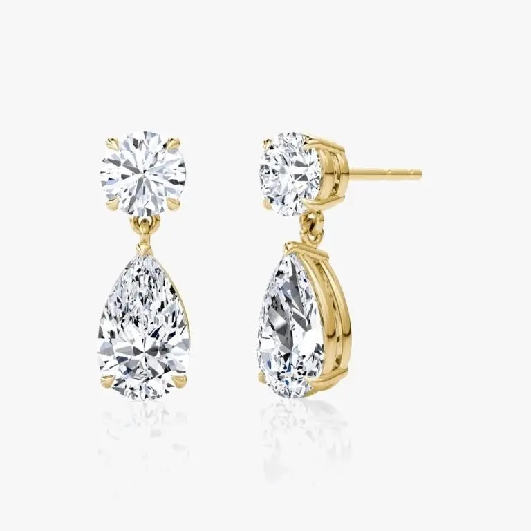 Gold & White Diamond 7.00 Cts Earrings