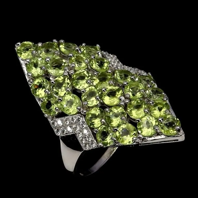 Natural Brilliant Peridot Ring