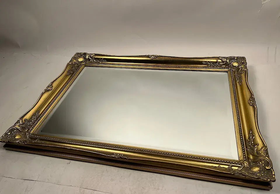 Spegel slipat glas