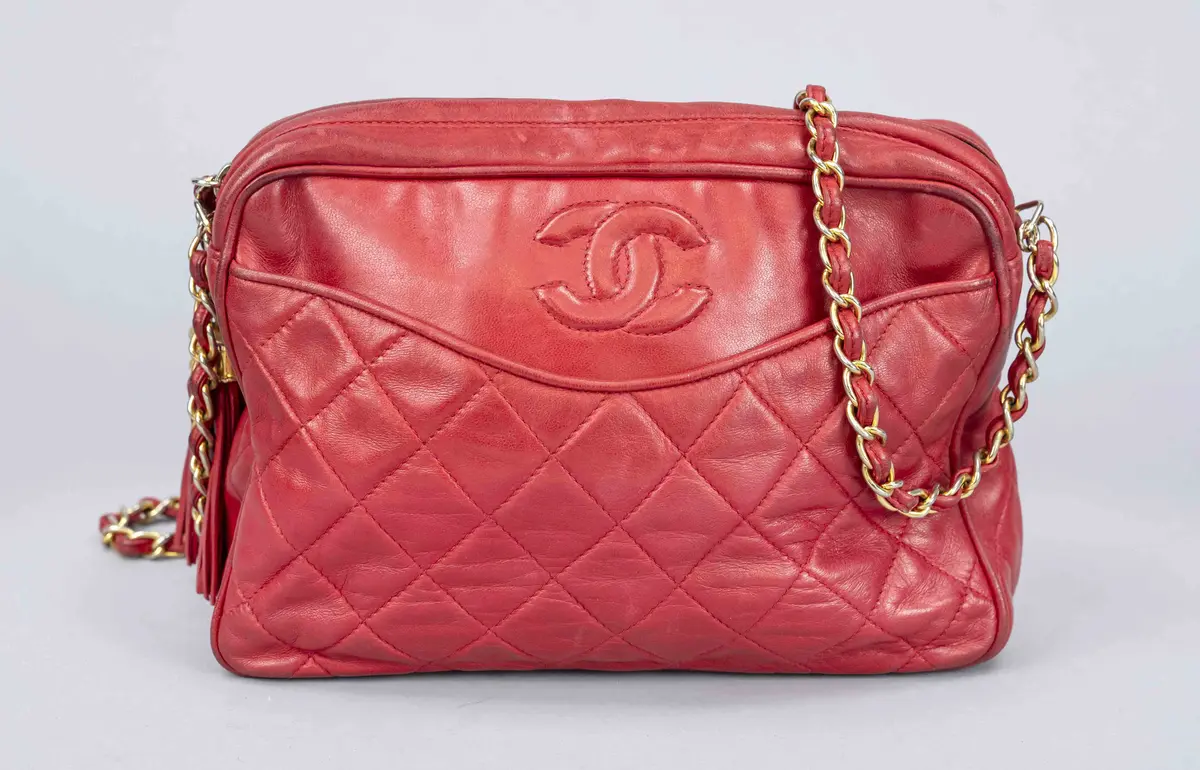 Chanel, Red Vintage Quilted Tasse