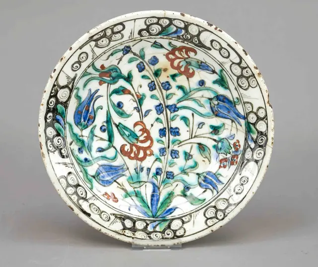 Runde Schale, Iznik, 17. Jh., Ker