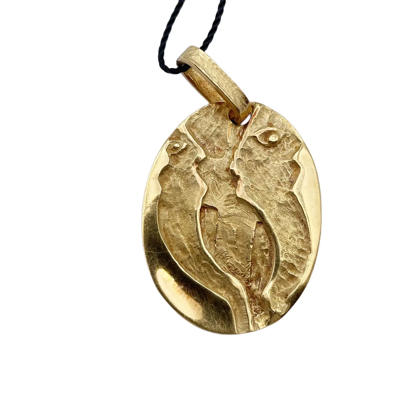 Rovolo Vintage Gemini Zodiac 18K Yellow Gold Oval Pendant