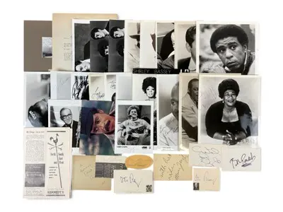 (25+) Celebrity Autographs & Signed Photos