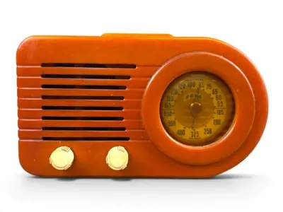 Fada Catalin Bullet Radio