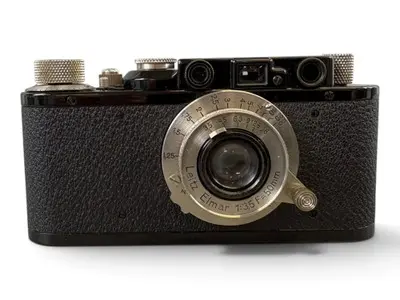 Leica II Black Camera