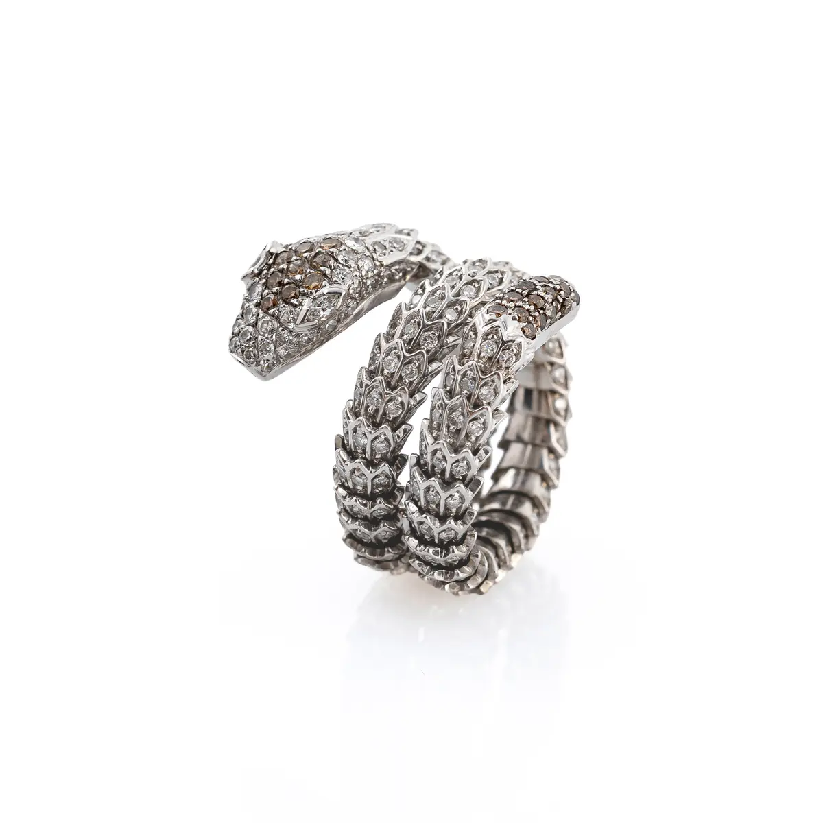 Anello a forma di Serpente flessibile con Diamanti. Oro bianco 18kt